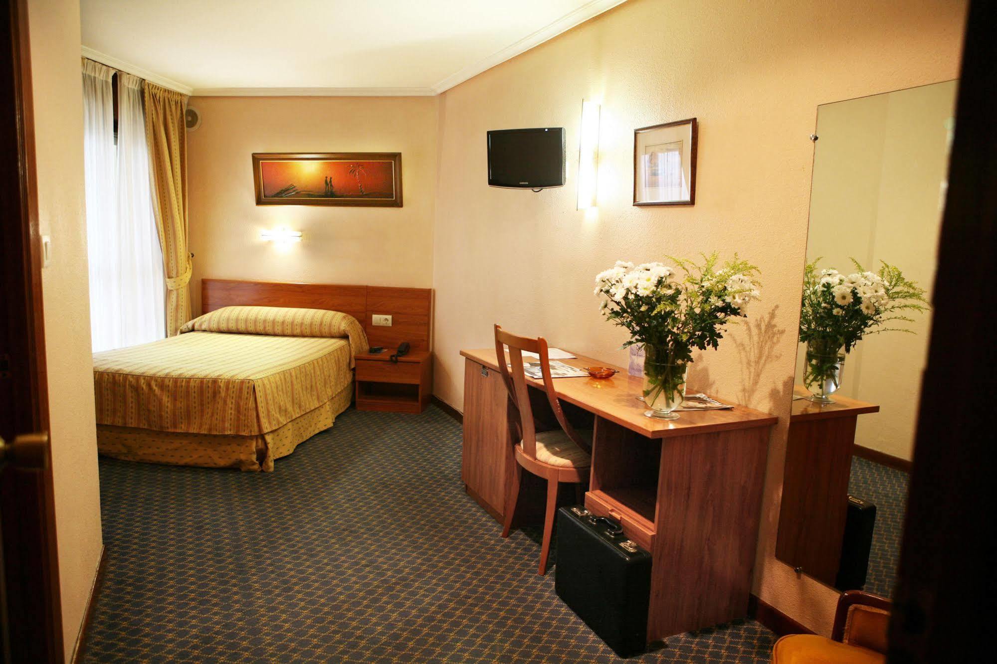 Hotel Las Anclas El Astillero Esterno foto